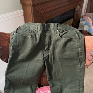 Men pants  olive green Levi